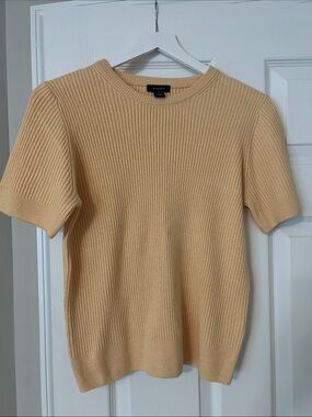 Halogen Ribbed Crewneck Short-Sleeve Sweater in Pale Yellow